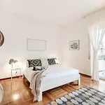 Ruan Downtown - By Myhomeincomo Apartment