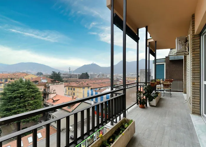 Apartament Ruan Downtown - By Myhomeincomo Como