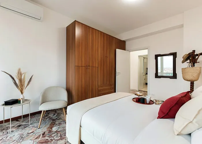 Apartmán Ruan Downtown - By Myhomeincomo